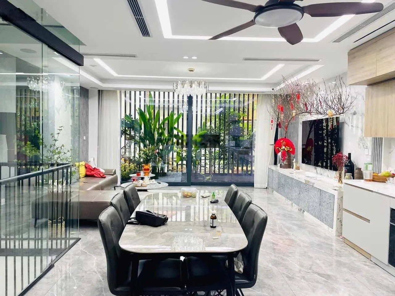 Bán nhà Yên Lạc, Hai Bà Trưng. DT 82m2 7tầng mặt tiền 6,2m. Giá: 27.3 tỷ. LH: 0383 426 ***
