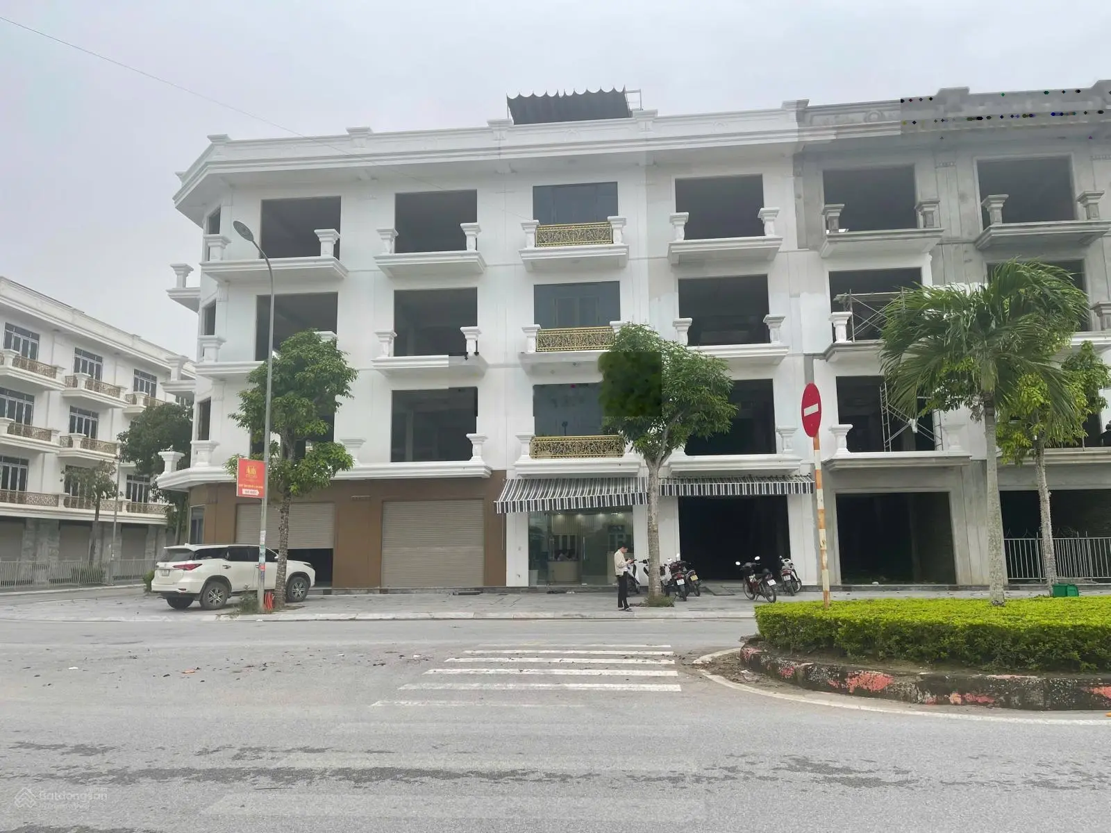Tặng xe vf3 khi mua nhà mặt đại lộ csedp, kđt xuân hưng. hotline: 0966 343 ***