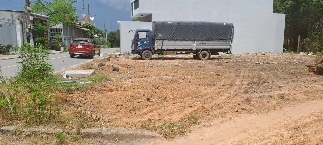 Cần bán lô đất đường Tân Hiệp thuộc Dĩ An gần chợ Phú An giá bán nhanh 1.700.000.000