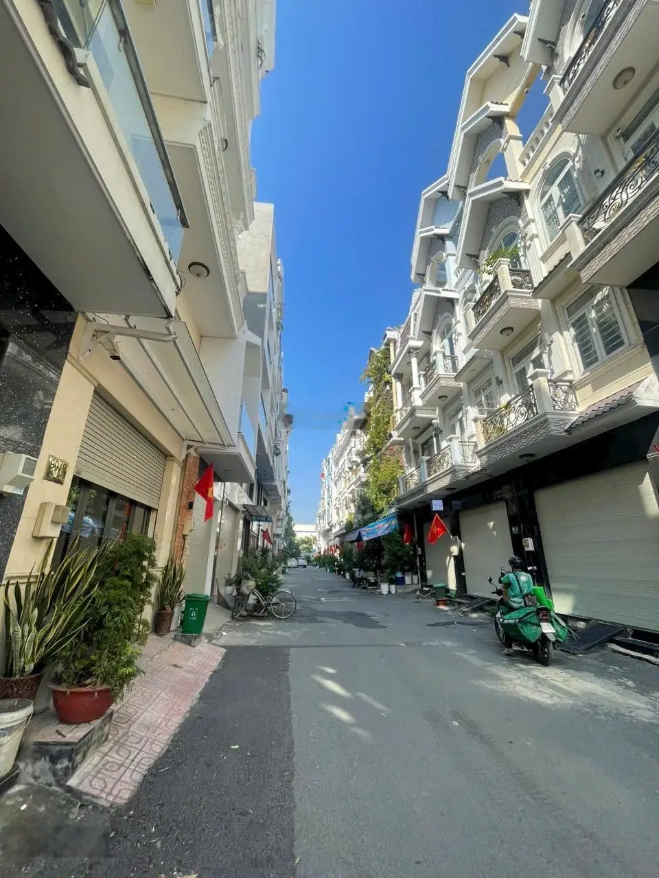 Cần vốn gấp bán nhà đẹp đường Kha Vạn Cân.Quận 2 Giá yêu thương chỉ 3tỷ690/57m2.SHR.BTCT.