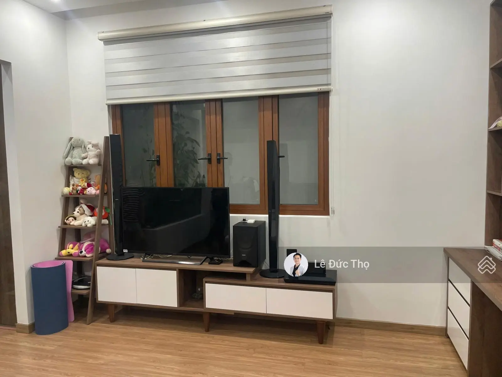 Bán nhà đẹp 5 tầng có thang máy hẻm oto 95 Bạch Đằng, ngay trung tâm, gần biển. Giá hạ 10,5 tỷ