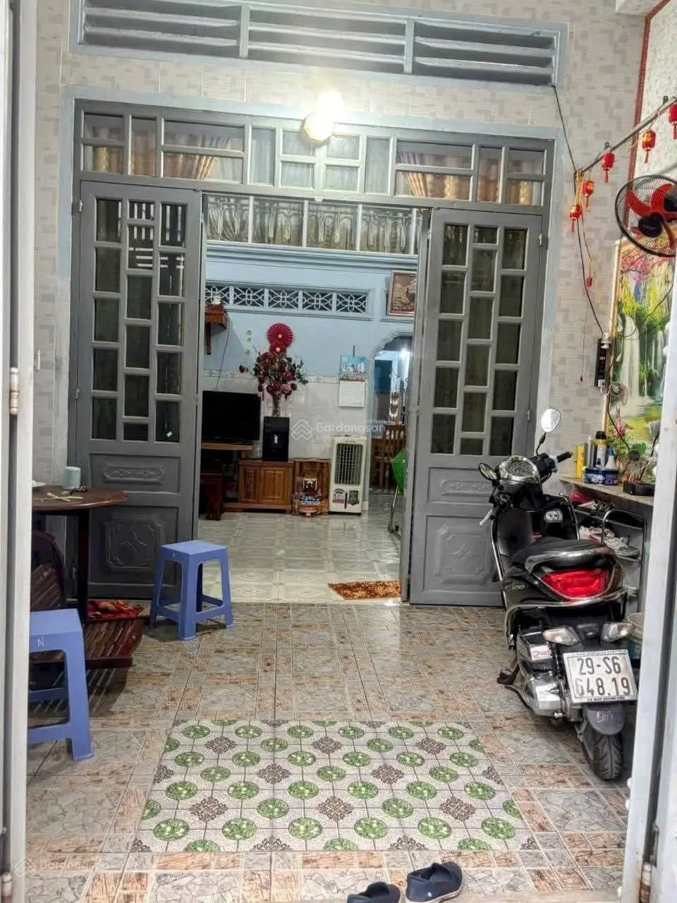 Nhà cấp 4 đường thông gần ngã ba ông xã