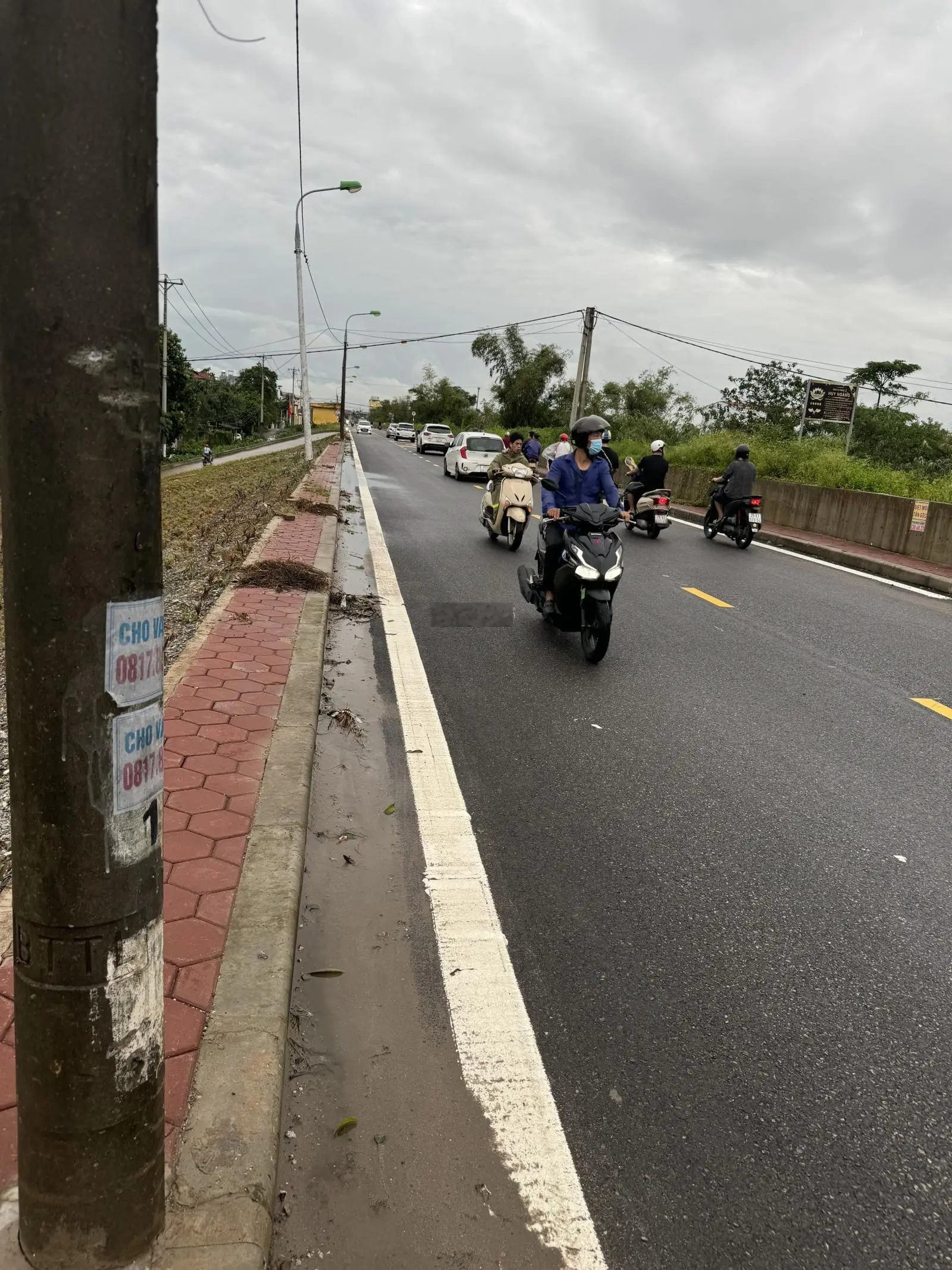 Bán gấp 50m2 Mai Lâm ô tô gia s chỉ hơn 3 tỷ.