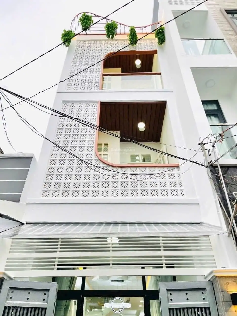 Bán gấp nhà Đ. 6m Đ. Phan Xích Long, P7, Phú Nhuận, 82,6m2 đang cho thuê 29triệu/tháng