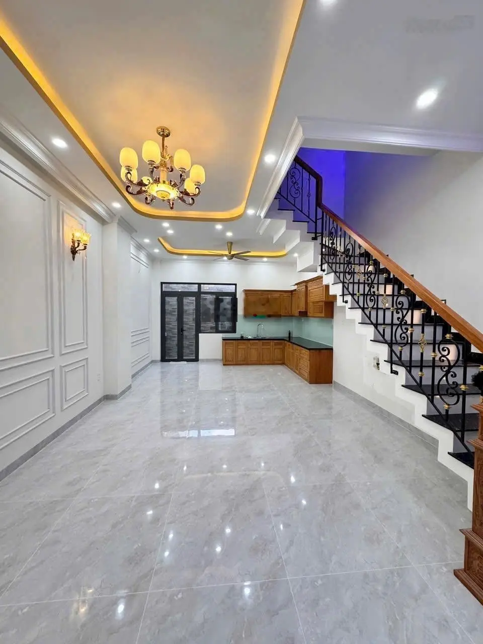 Bán nhà 4 tầng, hiệp bình, đối diện Gigamall Phạm Văn Đồng, kế KDC Sông Đà, Thủ Đức, giá 6,8 tỷ