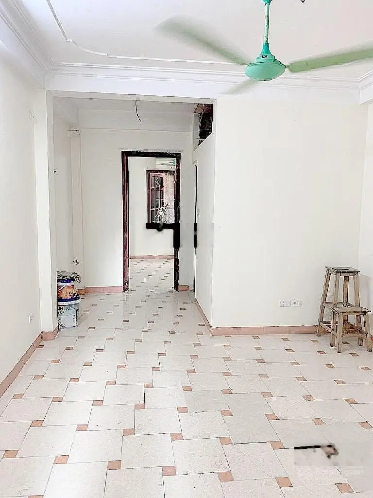 1,2 tỷ Cầu Giấy. 45m2, nhỏ xinh trung tâm quận. Hiếm có