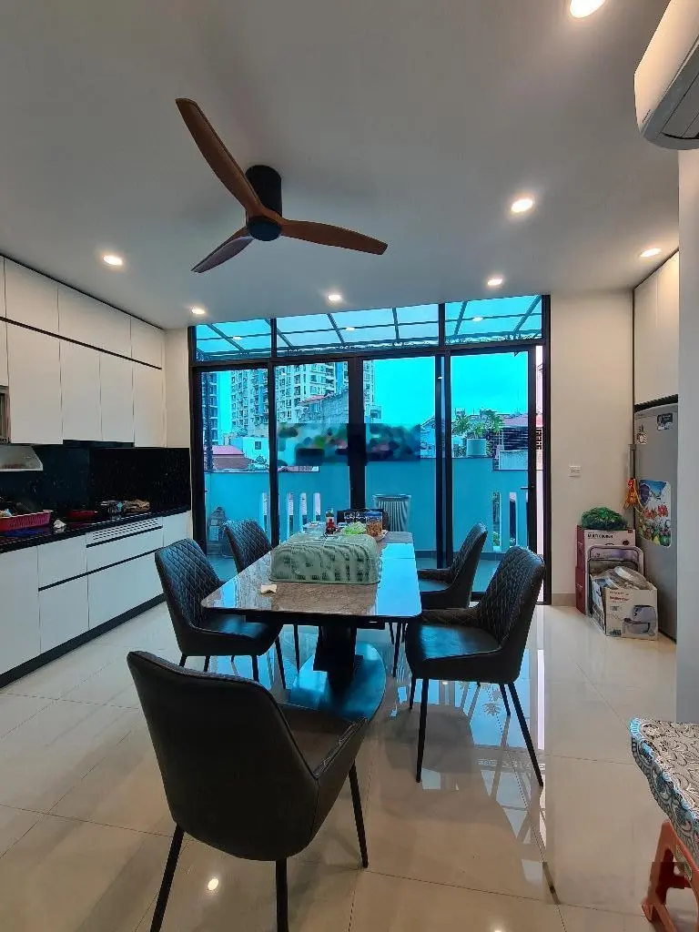 Bán nhà phố vip Đội Cấn Ba Đình 68 m2 * 6 tầng thang máy, ô tô, kinh doanh, ở đẳng cấp giá 18, 6tỷ