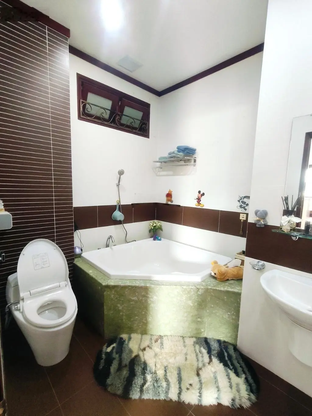 Bán biệt thự phố VIP Bình Thọ, Thủ Đức Biệt thự 4 tầng (1 trệt, 2 lầu, tum, sân thượng)