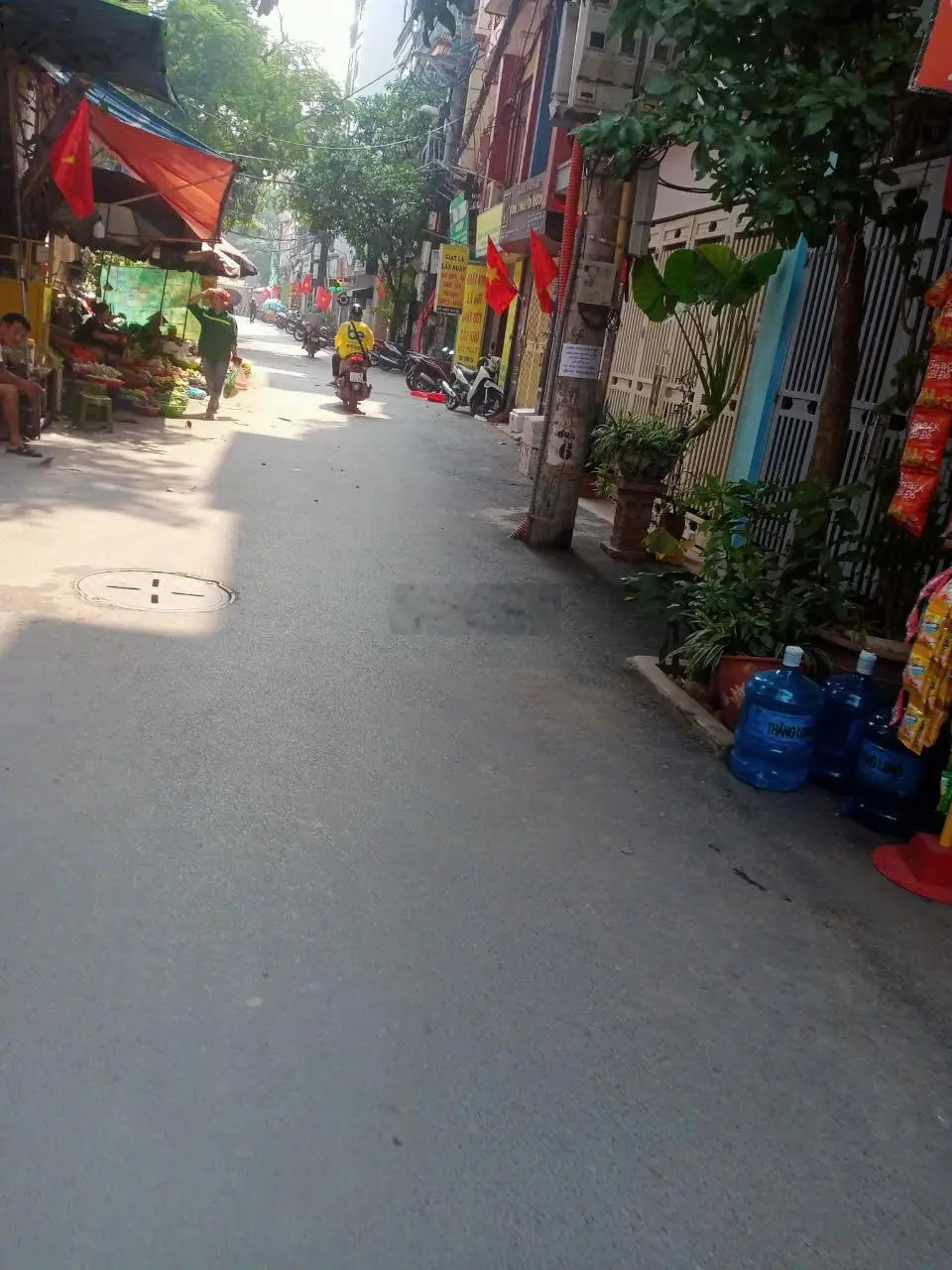 Bán nhà phố dương quảng hàm_nhà đẹp dân xây_đường rộng ô tô vào nhà_dt: 44m _ 4 tầng _ 9,5 tỷ