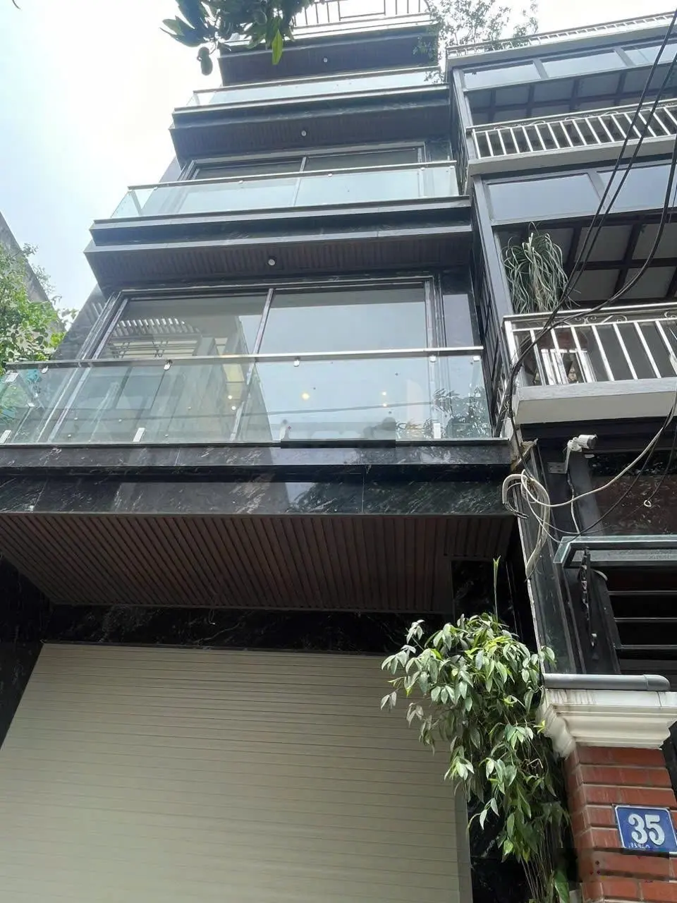 Cần bán nhà bồ đề long biên hà nội.