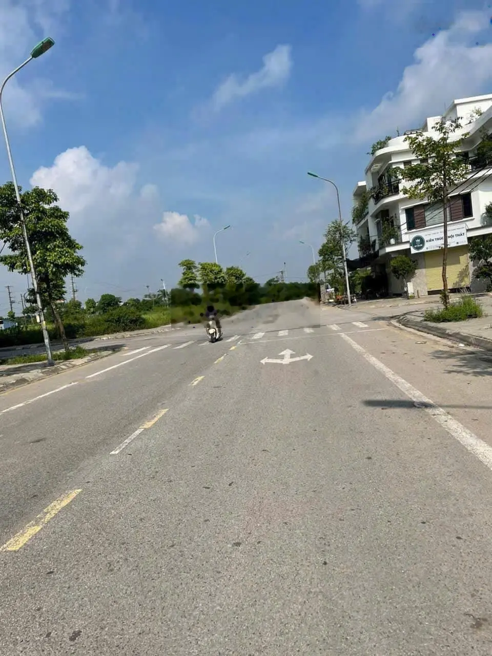 Chính chủ bán 195m2 MT 14m tại Cổ Dương, Tiên Dương. Gần chợ Cổ Dương, cách trường Achimedes 500m