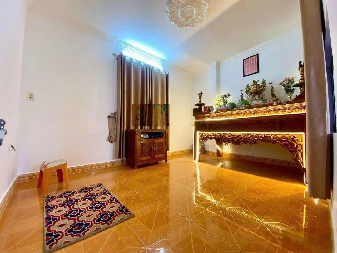 Nhà mặt đường tuyến 2 Quán Nam, 5 tầng lô góc, độc lập gốc dân cực đẹp