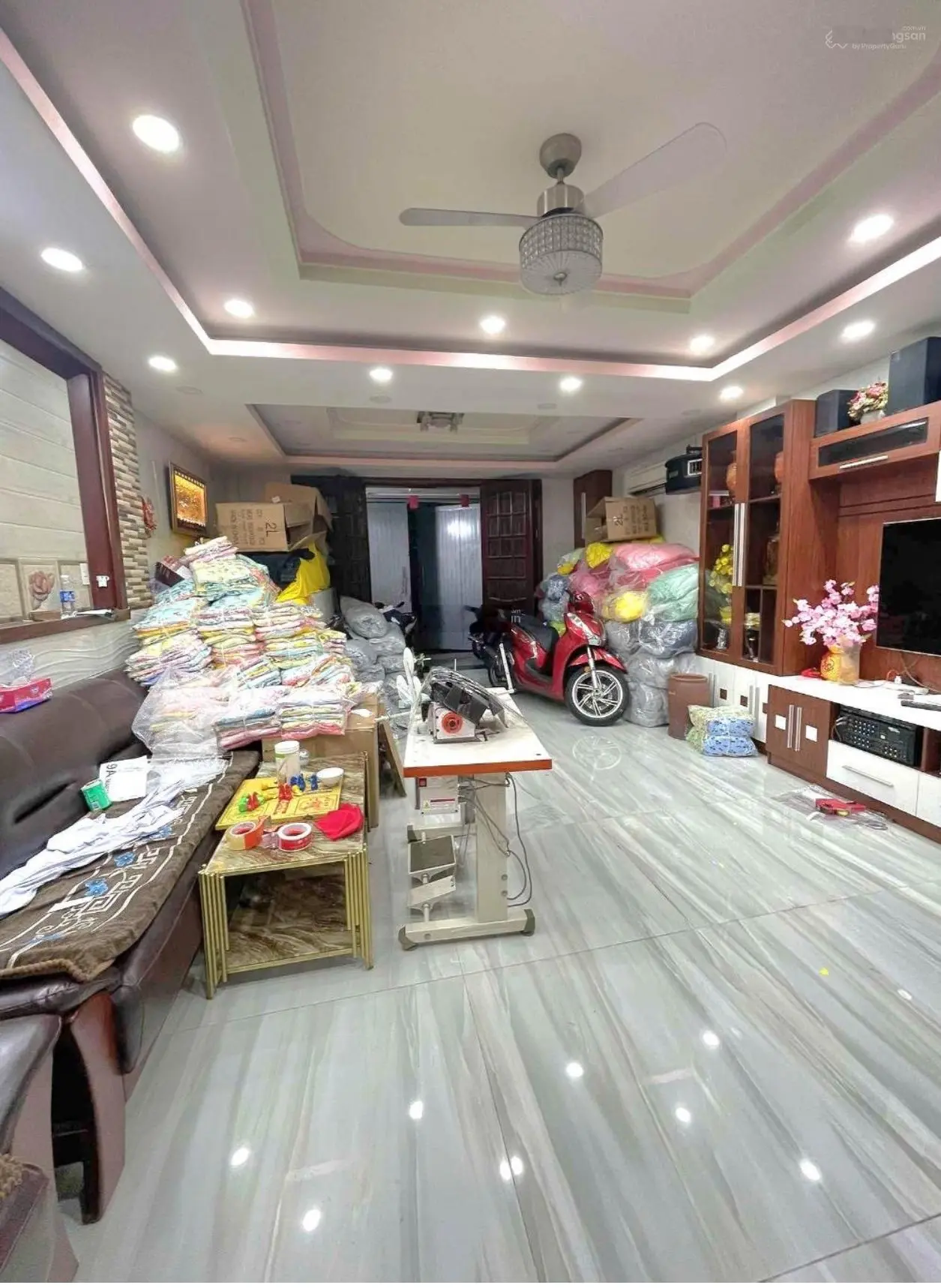 Ngay phố Tô Hiệu - Hoà Bình, chợ Phan Anh sầm uất - 5 tầng 90m2 - ngang 5m mơ ước - chỉ 9 tỷ chốt