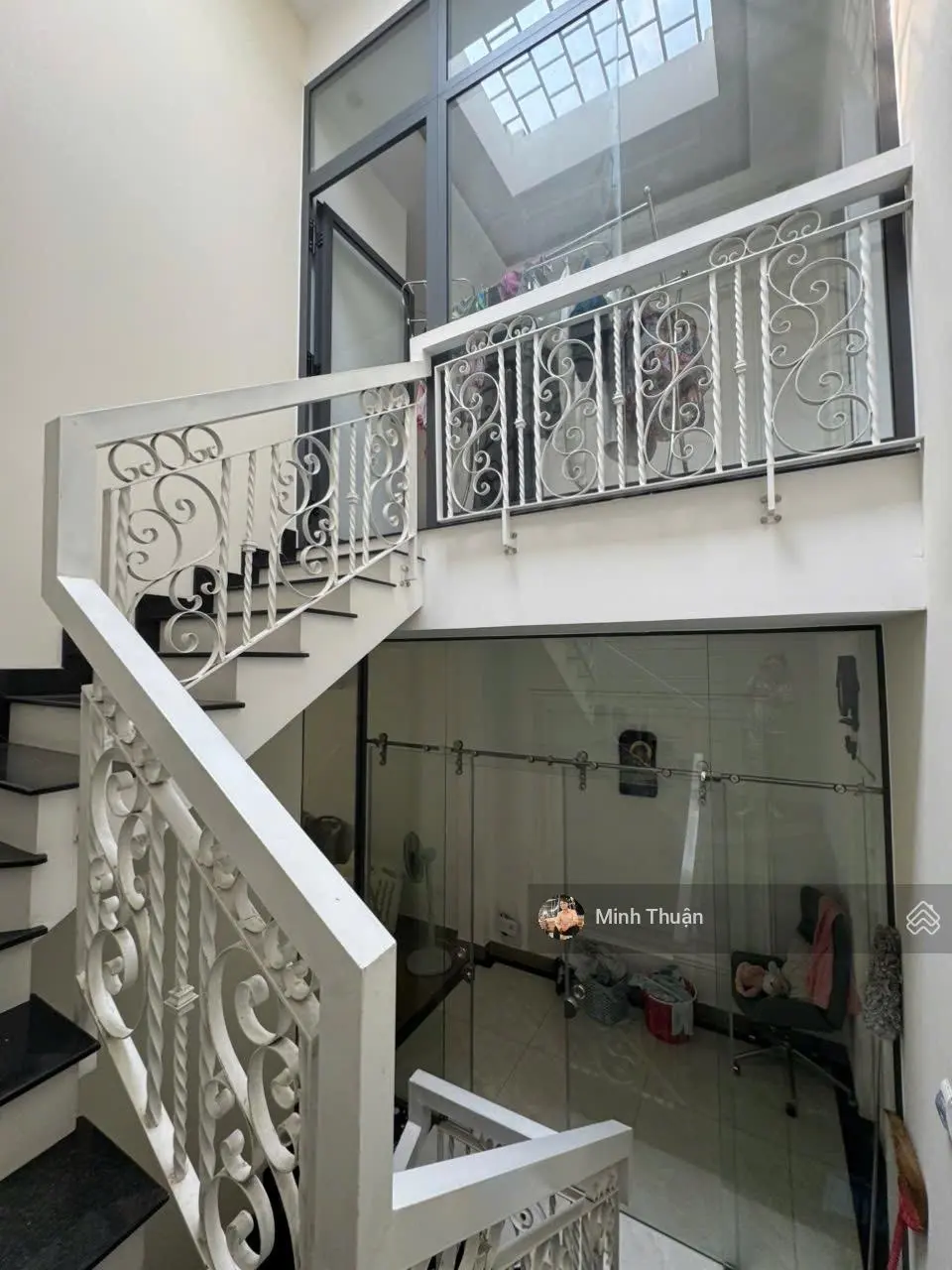 Nhà Tân Cổ Điển 3 tầng - Full NT - Ngay Nguyễn Duy Trinh,Q9 - 90m2 - Giá tốt chỉ: 10,5 tỷ