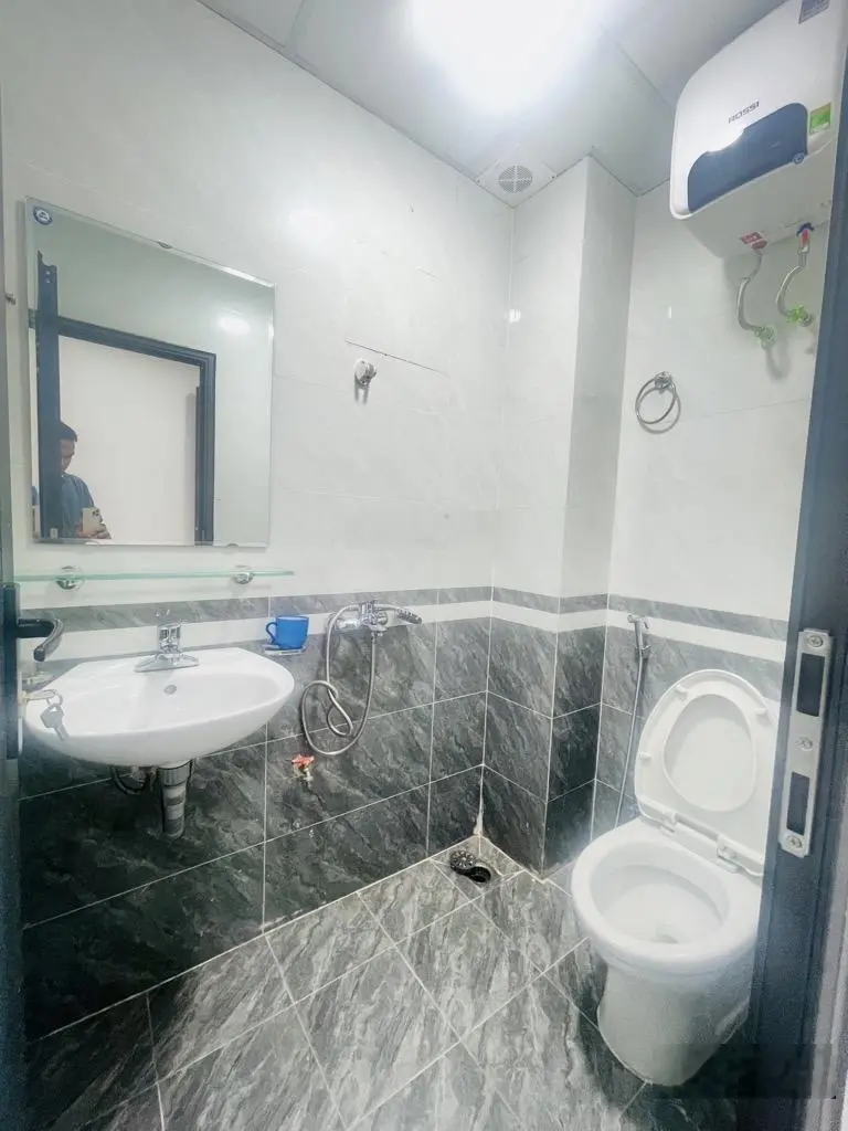 Bán nhà phố Bạch Mai - CCMN 8PN khép kín - Lô góc 3 thoáng. Giá: 7,7 tỷ. LH: 0779 548 ***