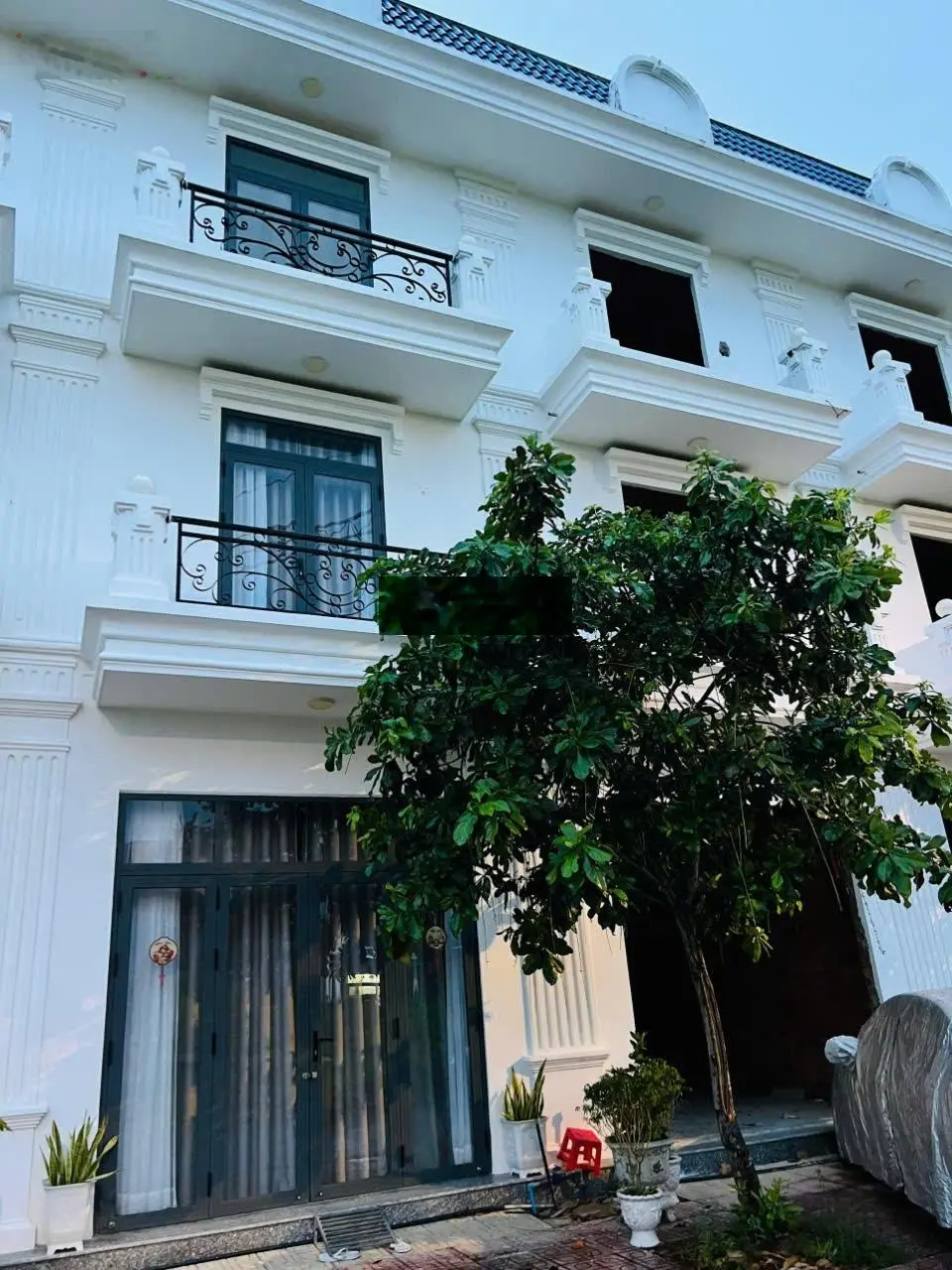 Bán nhà phố thô tại xã Sơn Đông, Tp Bến Tre 69,7 m (1 trệt 2 lầu) gần ST Go Bến Tre