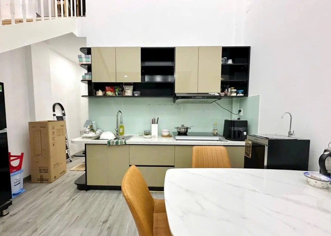 Bán nhanh nhà mặt hẻm rộng 4m đường Âu Dương Lân, Quận 8. 127m2