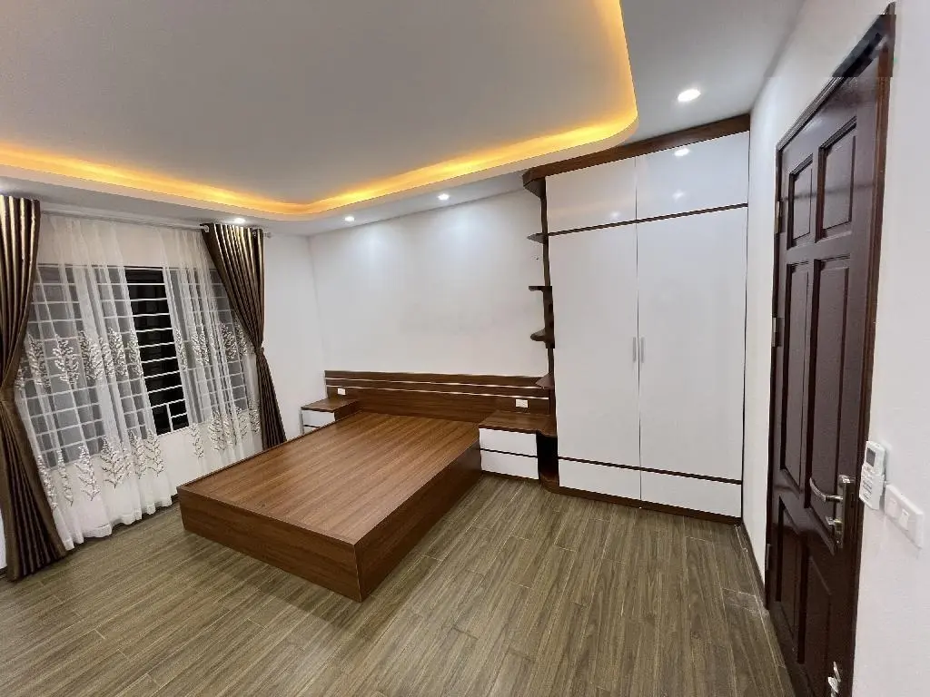 Siêu đẹp - nhà Đại Mỗ, 45mx5t, mt 4.5m nở hậu. Ngõ ô tô tránh ba gác, cách 20m ra phố. Giá 9.8 tỷ
