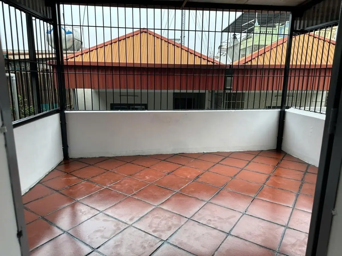Bán nhà view hồ oto đỗ cửa cực phẩm siêu hiếm 50m2, 5 tầng, 6 phòng ngủ, nhà đẹp nhất phố