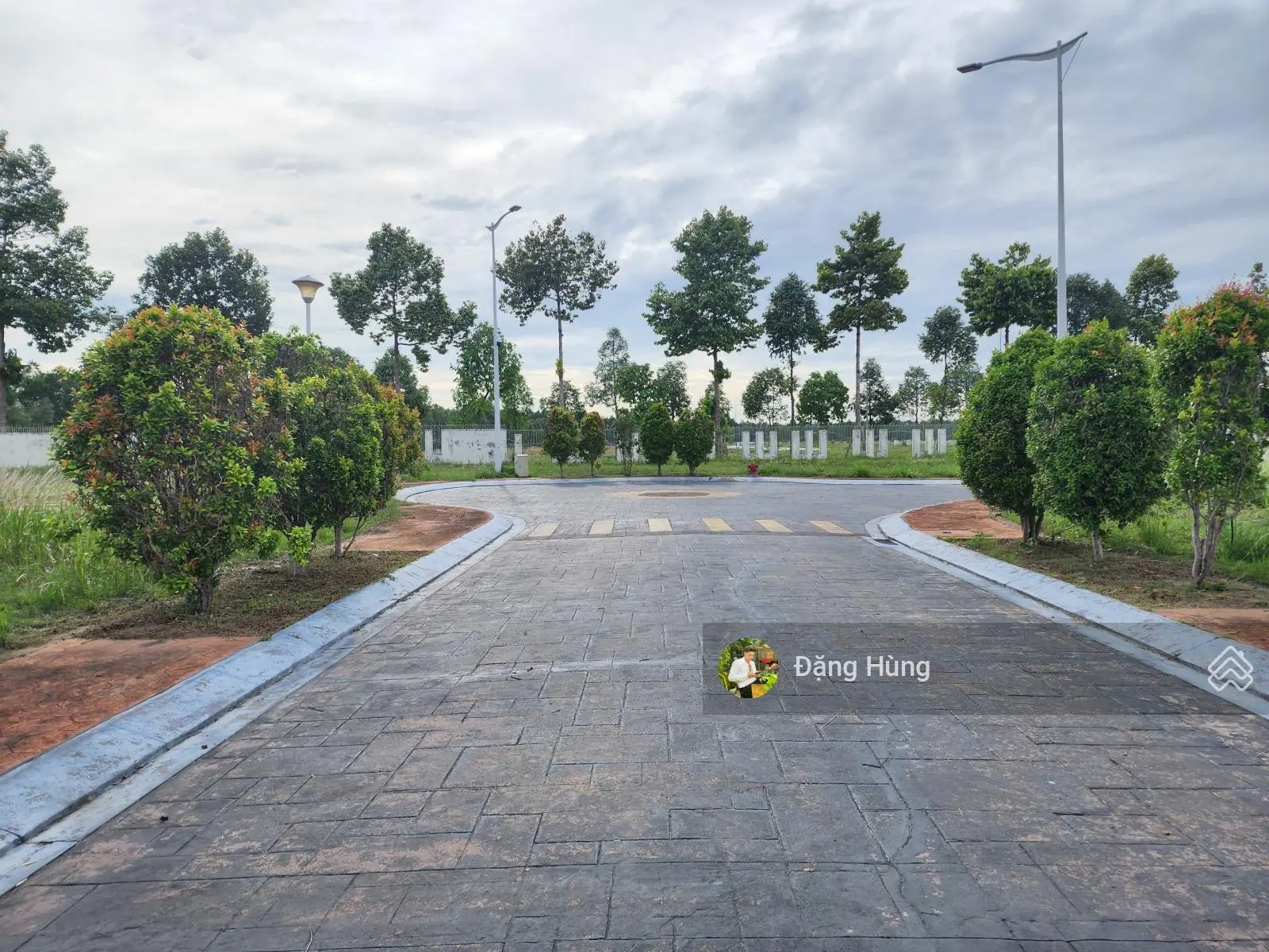 Cần tiền bán gấp lô đất biệt thự triệu đô Sunflower, TP mới Bình Dương, tôi bán với giá 16 tỷ có TL