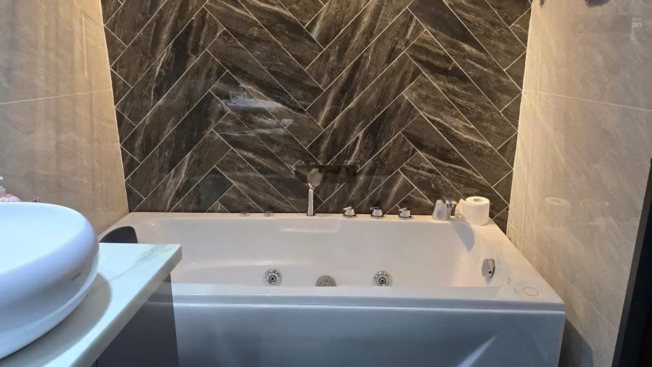 Bán nhà MT đường Số 17B, khu Tên Lửa Aeon Mall ,5 x 20m, 3.5 tấm, giá 15.5 tỷ. nhà siêu đẹp giá tốt