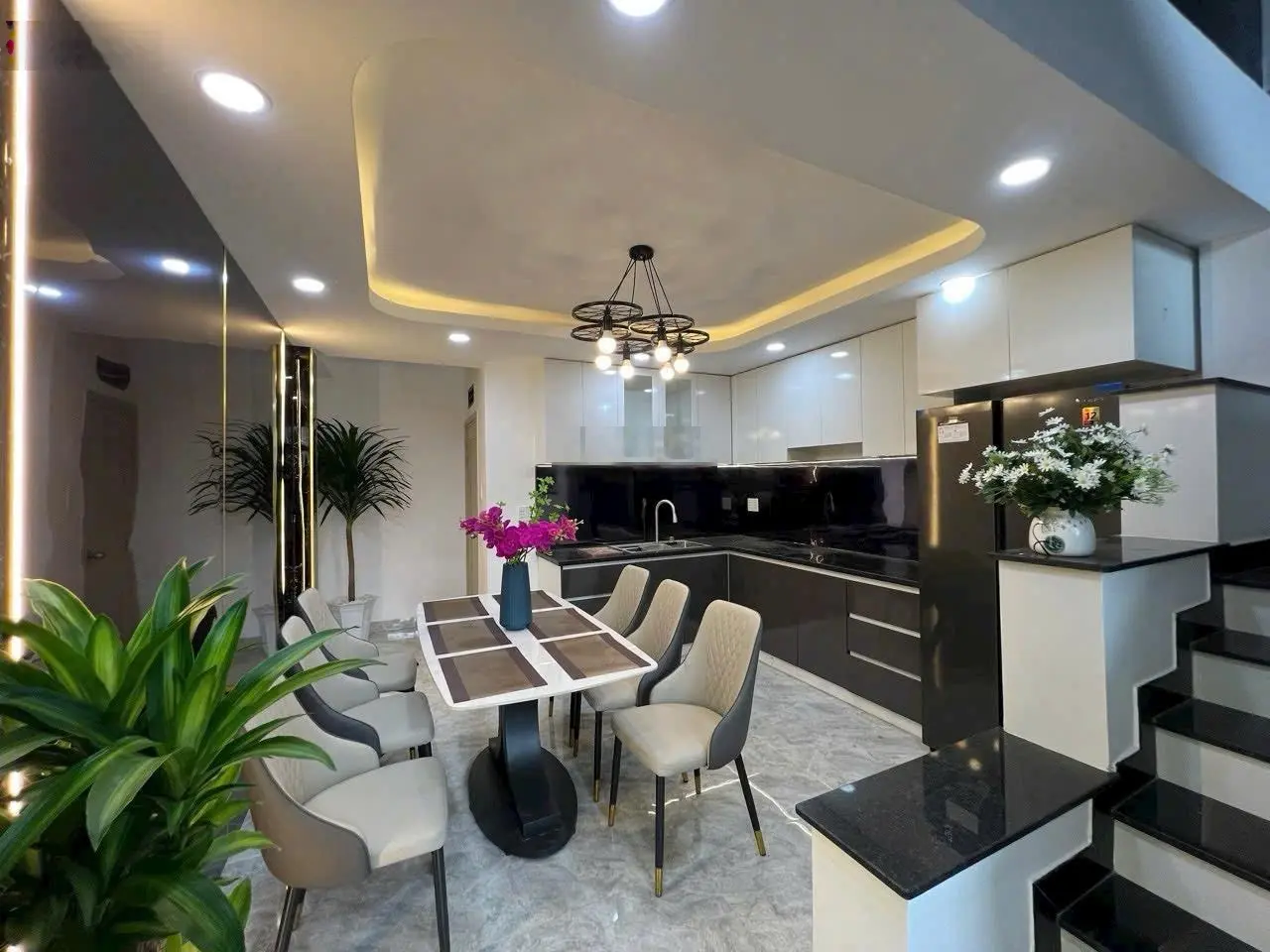 Nhà phố quận 12 sang trọng đẳng cấp,nhiều sự lựa chọn