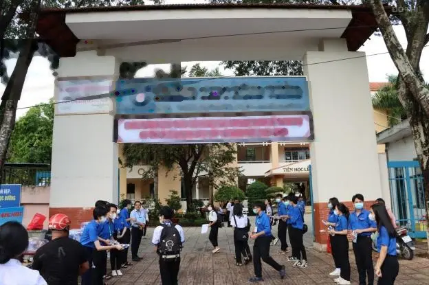 Bán gấp 3007m2 giá 350triệu bao sổ hồng riêng, ngay sát bên chợ và trường trung tâm thị xã Bình Phư