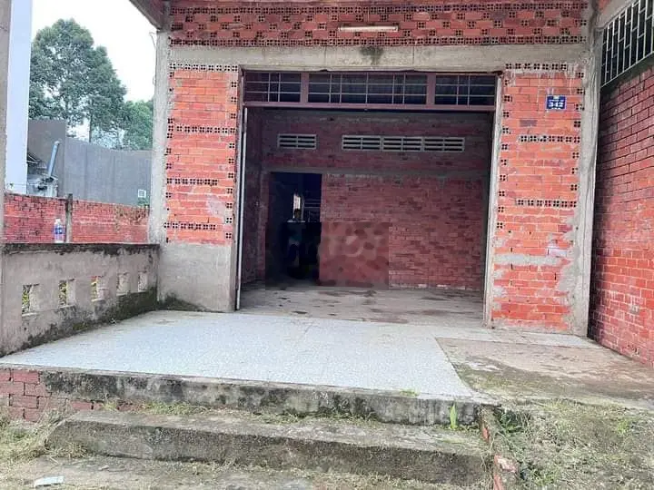 bán nhà thô mặt tiền lộ bờ đắp , xã phú hưng , tỉnh bến tre