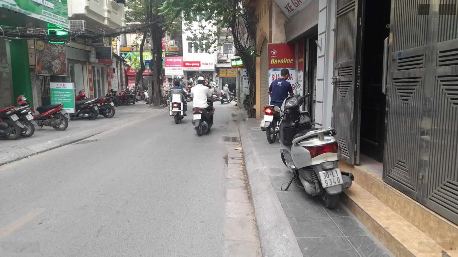 Bán nhà mặt phố quận Ba Đình 71m2 4T vừa ở vừa kinh doanh 28 tỷ Vạn Bảo