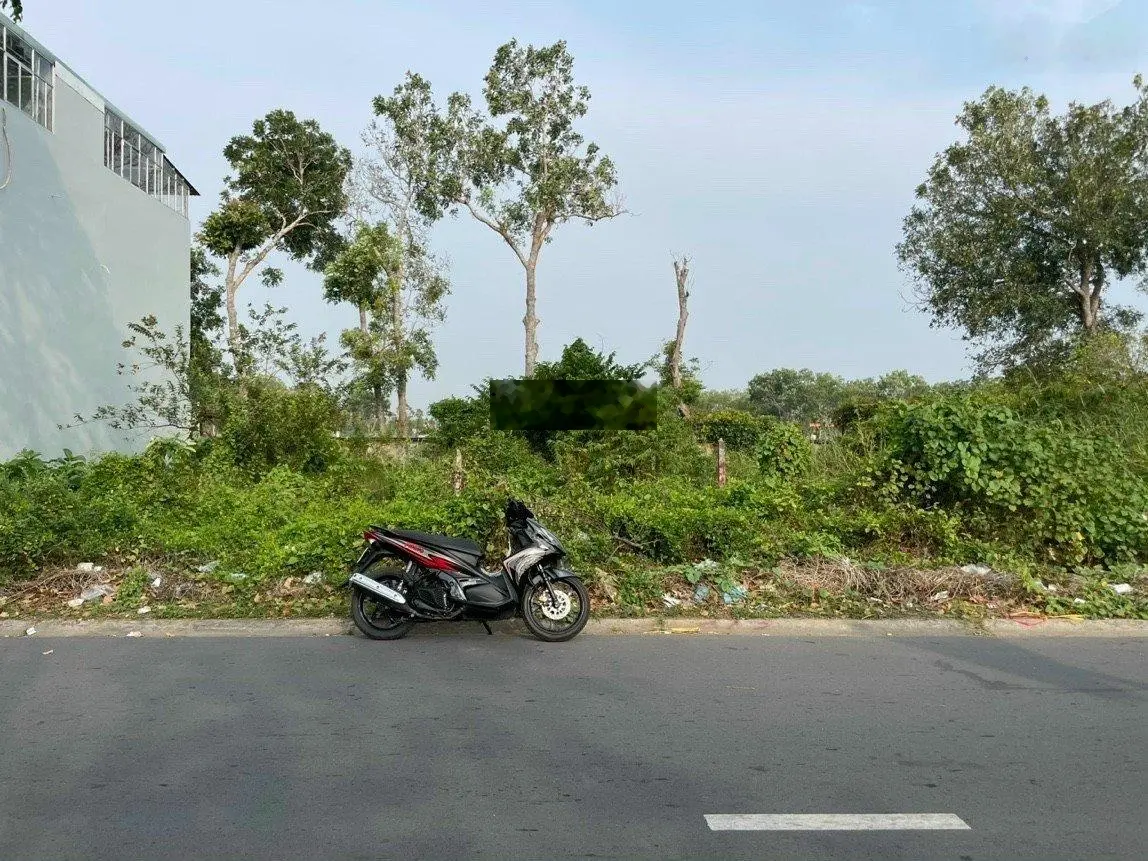 Cần bán gấp lô đất ngay MTĐ 30/4, Châu Thành, Trà Vinh cách chợ Châu Thành 500m. DT 120m2/SHR