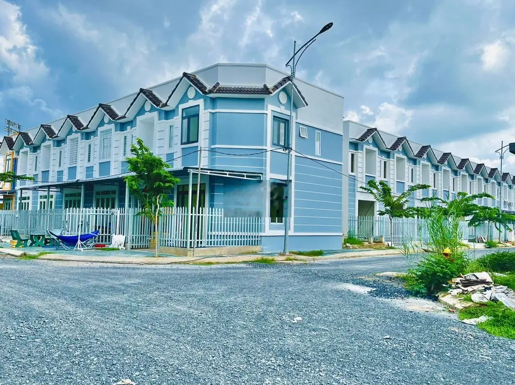 KIOS mặt tiền chợ phường 4, KIOS lớn