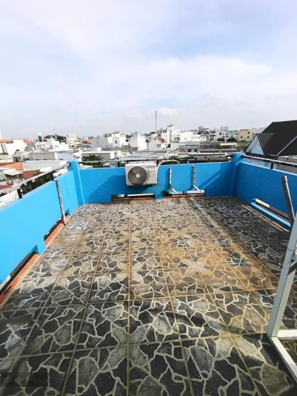 Nhà 1T3L có 6PN, 6WC đường Đỗ Xuân Hợp, Phước Long B, Q9, DT 100m2, giá 8.3 tỷ, đang cho thuê 22tr