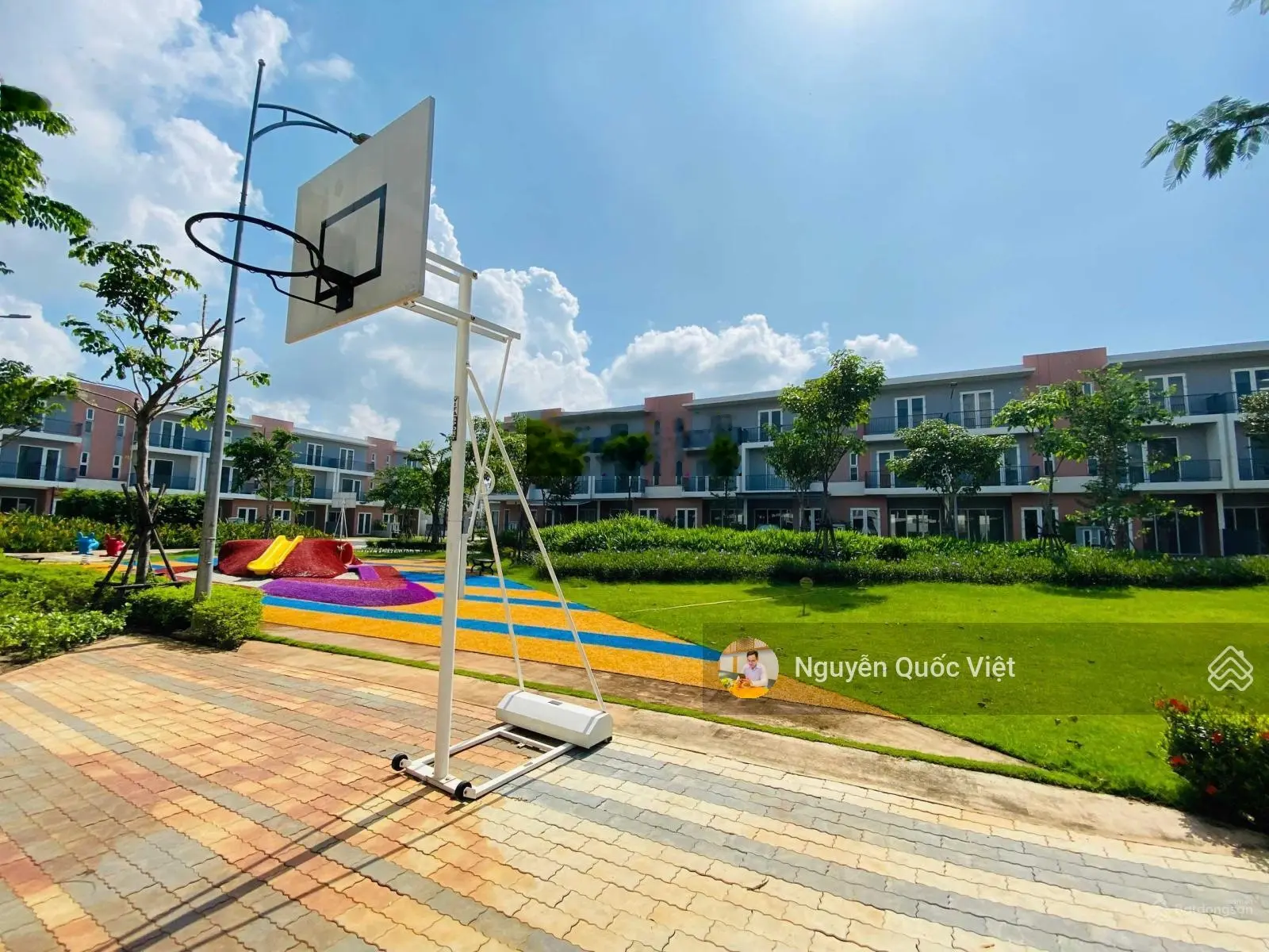 Biệt thự Dragon Village Q9 sổ sẵn giá chỉ từ 5,65 tỷ/căn tiện ích có hồ bơi, sân banh, gym, tennis