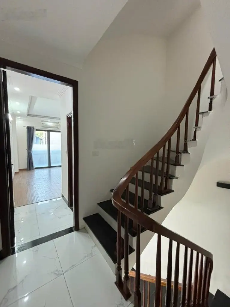 Bán HÀ ĐÔNG đẹp tại Hà Trì 3, giá thỏa thuận, 33m2, 5PN, 6WC, view đẹp