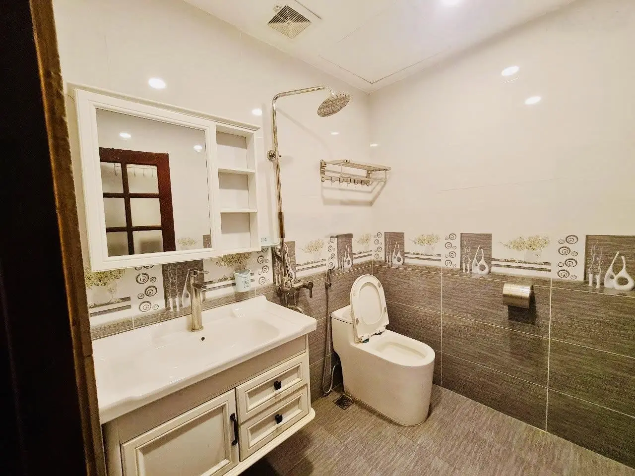 Bán nhà riêng giá siêu hời tại Lò Đúc, 8,8 tỷ, 40m2, 3PN, 4WC, Q. Hai Bà Trưng, Hà Nội