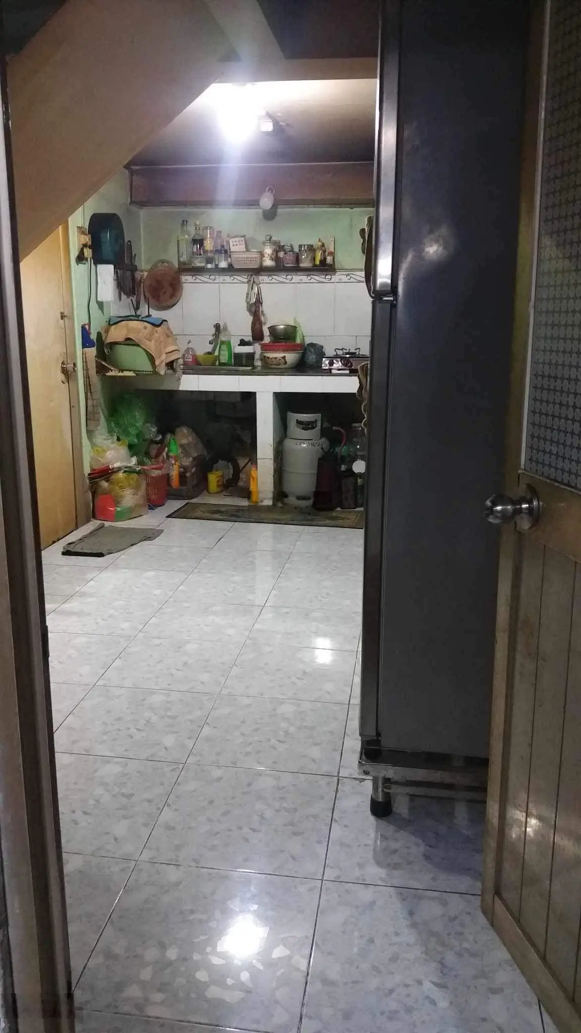 NHÀ giá quá rẻ MẶT TIỀN CHỢ VĂN THÁNH 4 x 15.4m, 3 tầng, 2 tấm đúc, đường 10m có lề. Hơn 11 tỷ
