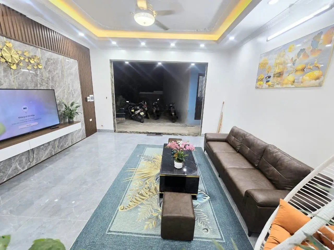 Chủ cần bán gấp nhà Vương Thừa Vũ, Thanh Xuân, rất gần phố, ngõ trước nhà rộng, DT50m2 - giá 7,5 tỷ