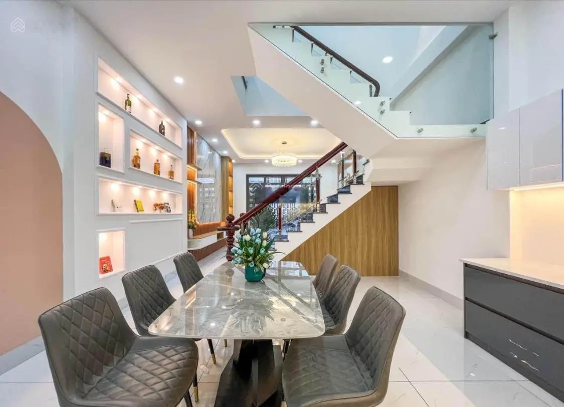 HÀNG HOT TẠI ĐƯỜNG HUỲNH VĂN BÁNH, PHÚ NHUẬN 1,99 TỶ, 54M2, 2PN Ngay trung tâm cao đẳng kinh tế Shr