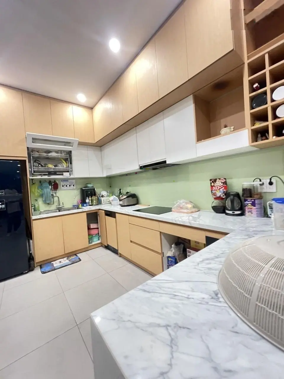 Bán nhanh nhà 3 tầng full nội thất mặt tiền đường Mỹ An