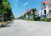 Bán BT khu C đường 13,5m - khu D sát hồ DT 400m2, mời LH Mr Trọng: 0939 958889