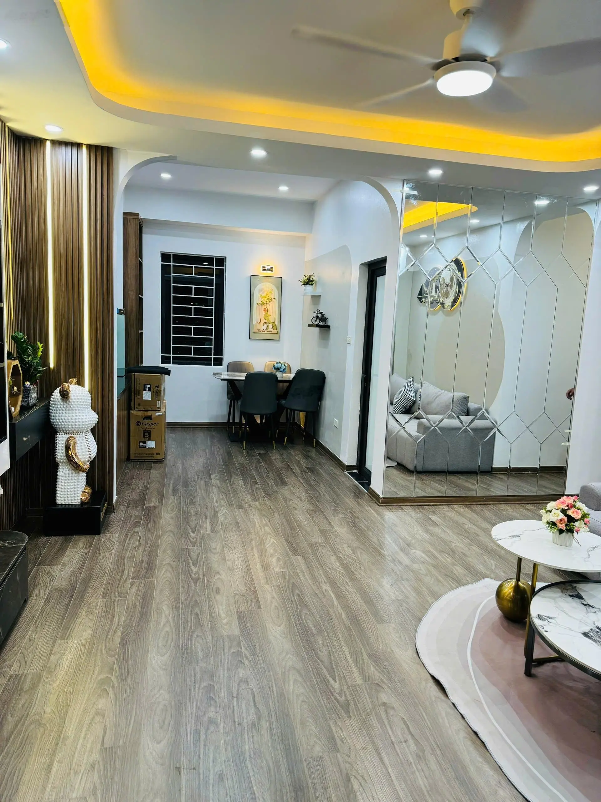 Bán căn góc 3 ngủ 2wc toà OCT2 - ĐN2 Bắc Linh Đàm. Diện tích: 83m thông thuỷ