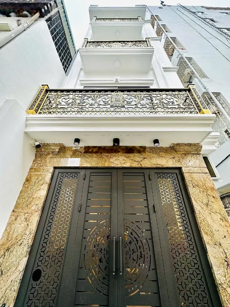Siêu hiếm sát hồ Dương Văn Bé, Hai Bà Trưng, nhà đẹp 56m2 5 tầng, sát ôtô. Chỉ 8.4tỷ. LH 0904690958