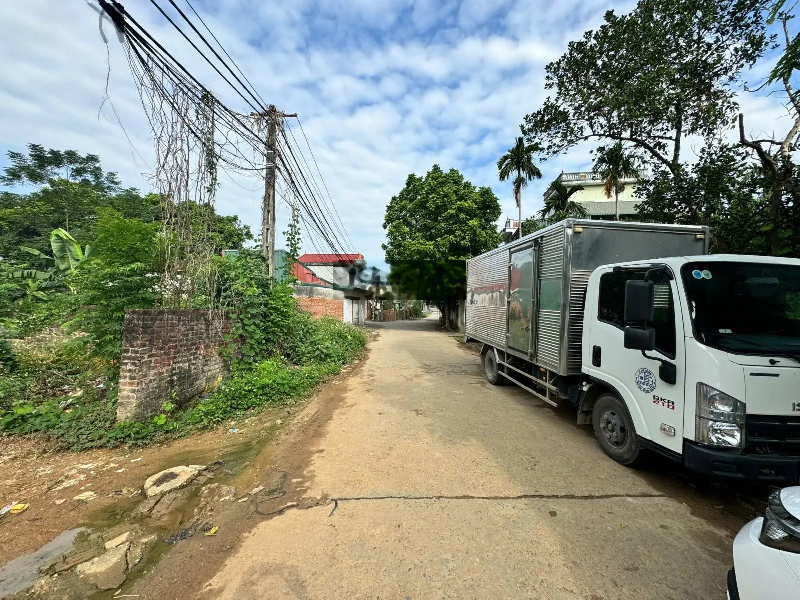 300M Phúc Tiến - Trục chính giá rẻ bất chấp, Đường 3 ô tô tránh