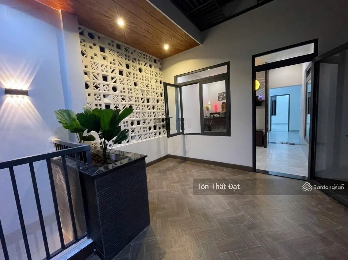 Nhà 4 tầng cưc đẹp,137m2, mặt tiền đường oto, Đỗ Xuân Hợp, Phước Long B, Quận 9