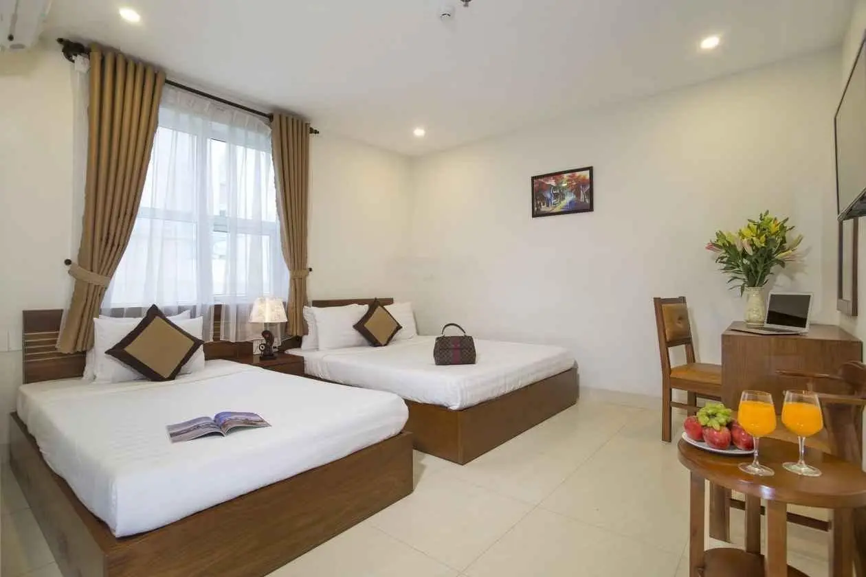 Chính chủ cần chuyển nhượng khách sạn đường Hồ Nghinh, Q. Sơn Trà, sát biển Mỹ Khê, đã hoàn công
