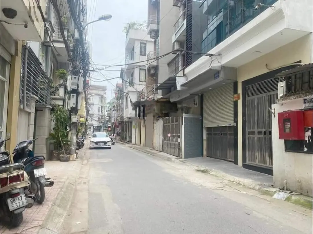 Bán nhà phân lô dân xây 58m2 phố Hoàng Đạo Thành, ô tô, kinh doanh
