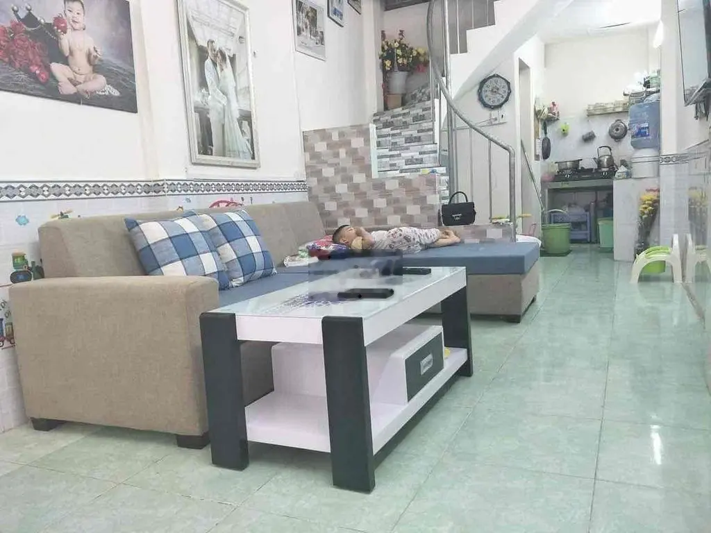 nhà lý thánh tông Quận Tân Phú dt 2.8*9.2 trệt lầu hía 1.95ttr tl