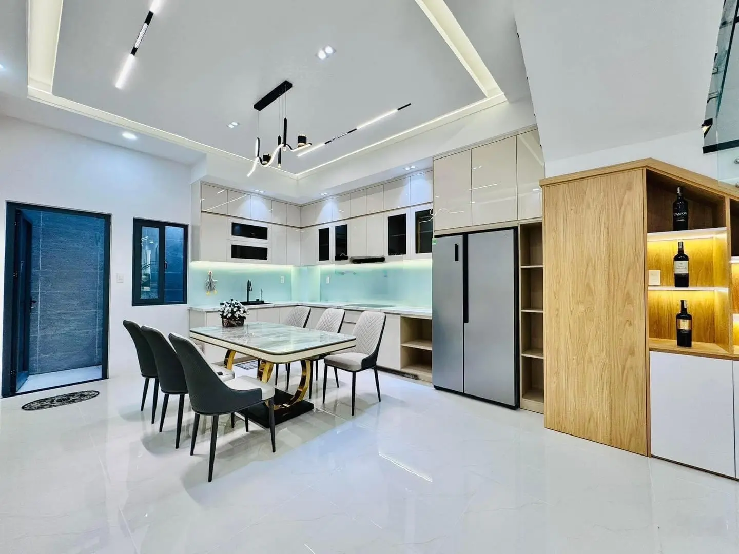 Bán gấp nhà Chu Văn An, p12, Bình Thạnh. Dt 54m2. Giá 2,2 tỷ. SHR