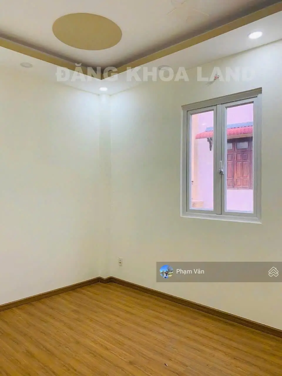 Nhà hướng đông nam- 1T2L - HXH đi bộ 10m ra mặt tiền đường, gần Xa Lộ Hà Nội - vuông vức, hoàn công