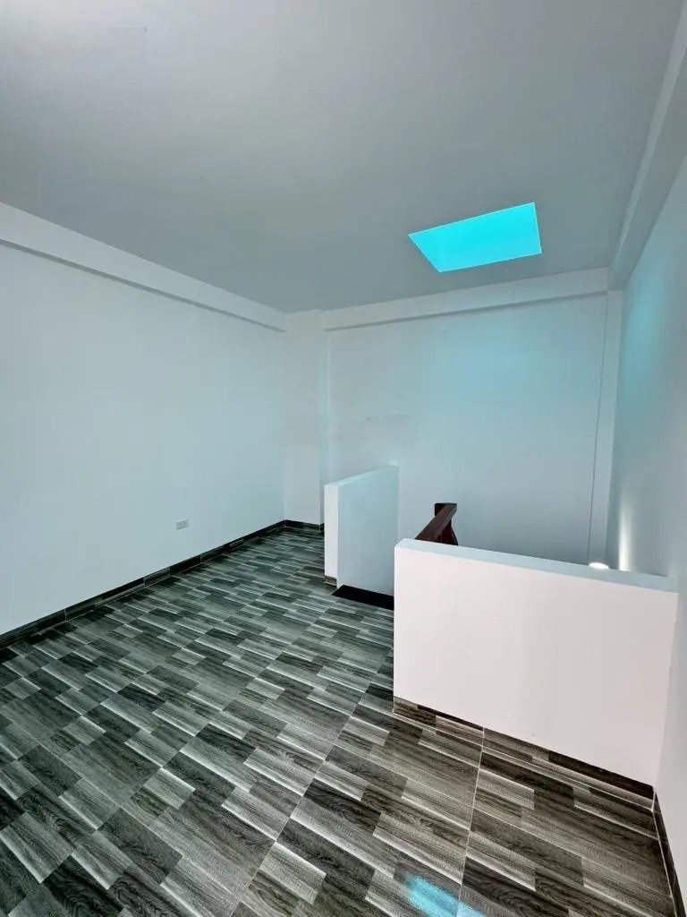 Bán nhà Vĩnh Hưng - Hoàng Mai - 30m2, 5 tầng mặt tiền 3.8m. 6.8 tỷ mới koong, 30m ra phố